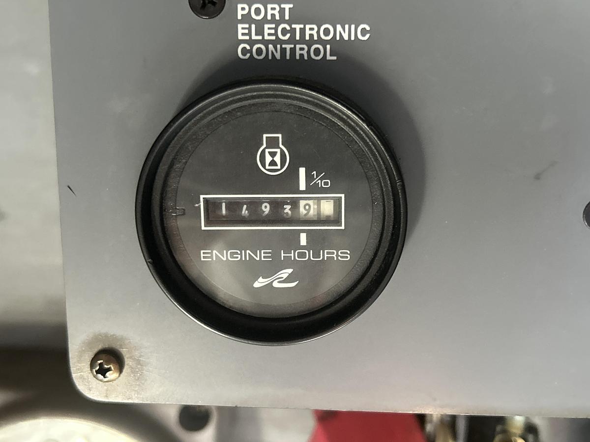 Used 1993 Sea Ray 440 Sundancer