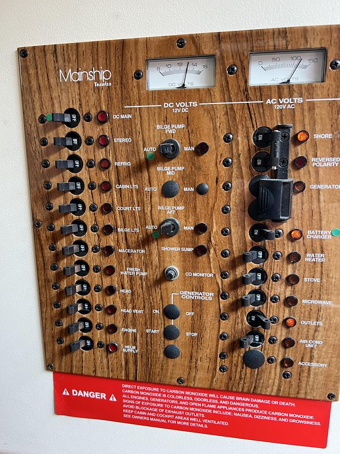 Used 2001 Mainship 34 Pilot