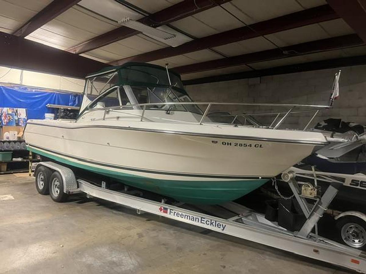 Used 1999 Pursuit 2460 Denali