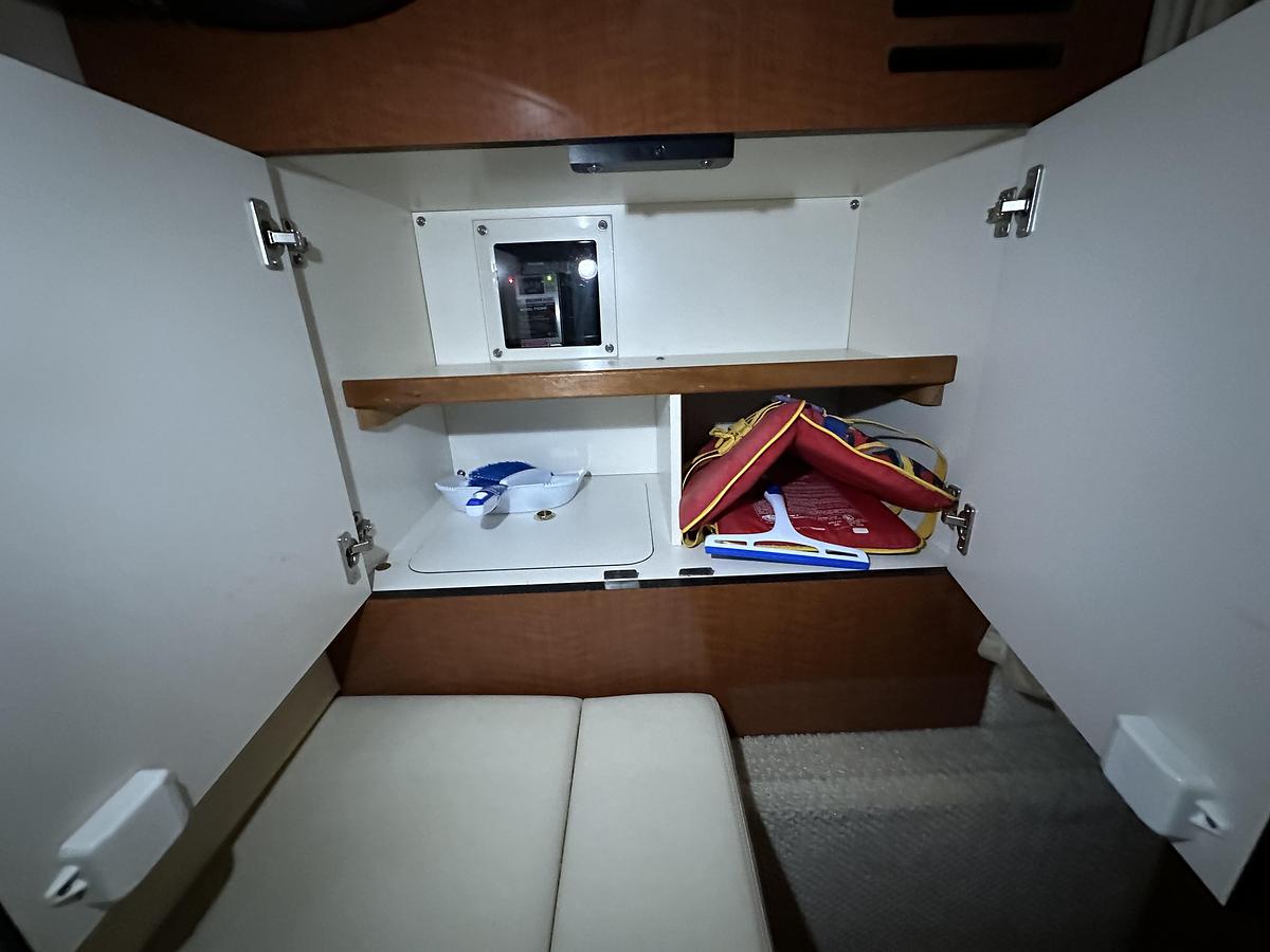 Used 2004 Sea Ray 340 Sundancer