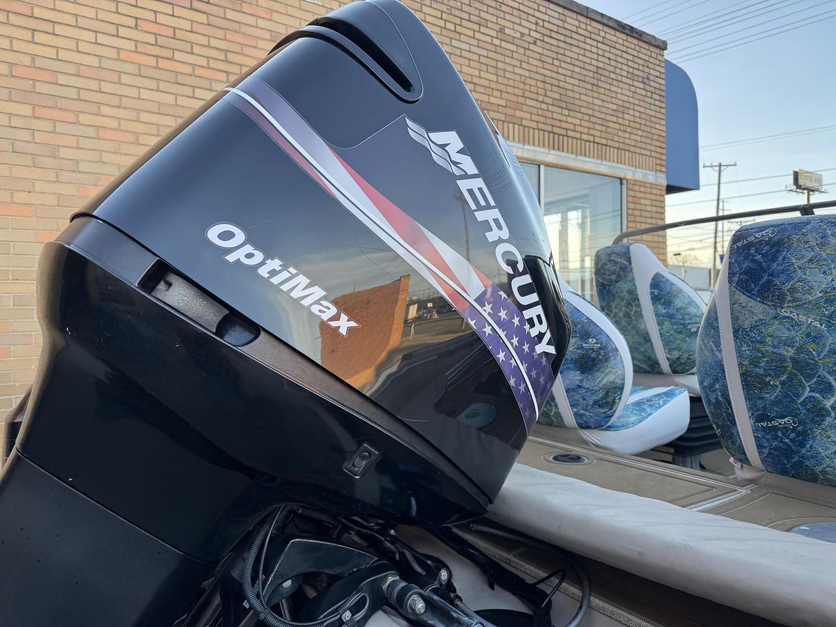 Used 2003 Crestliner 202 Tourament Side Console