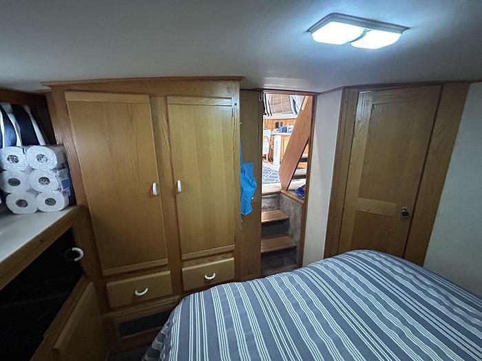 Used 1990 Silverton  40 Motor Yacht
