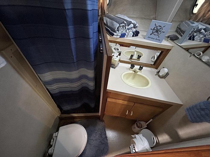 Used 1990 Silverton  40 Motor Yacht