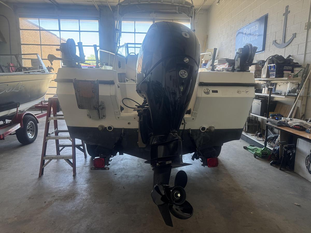 Used 1992 Bayliner 2052 Trophy