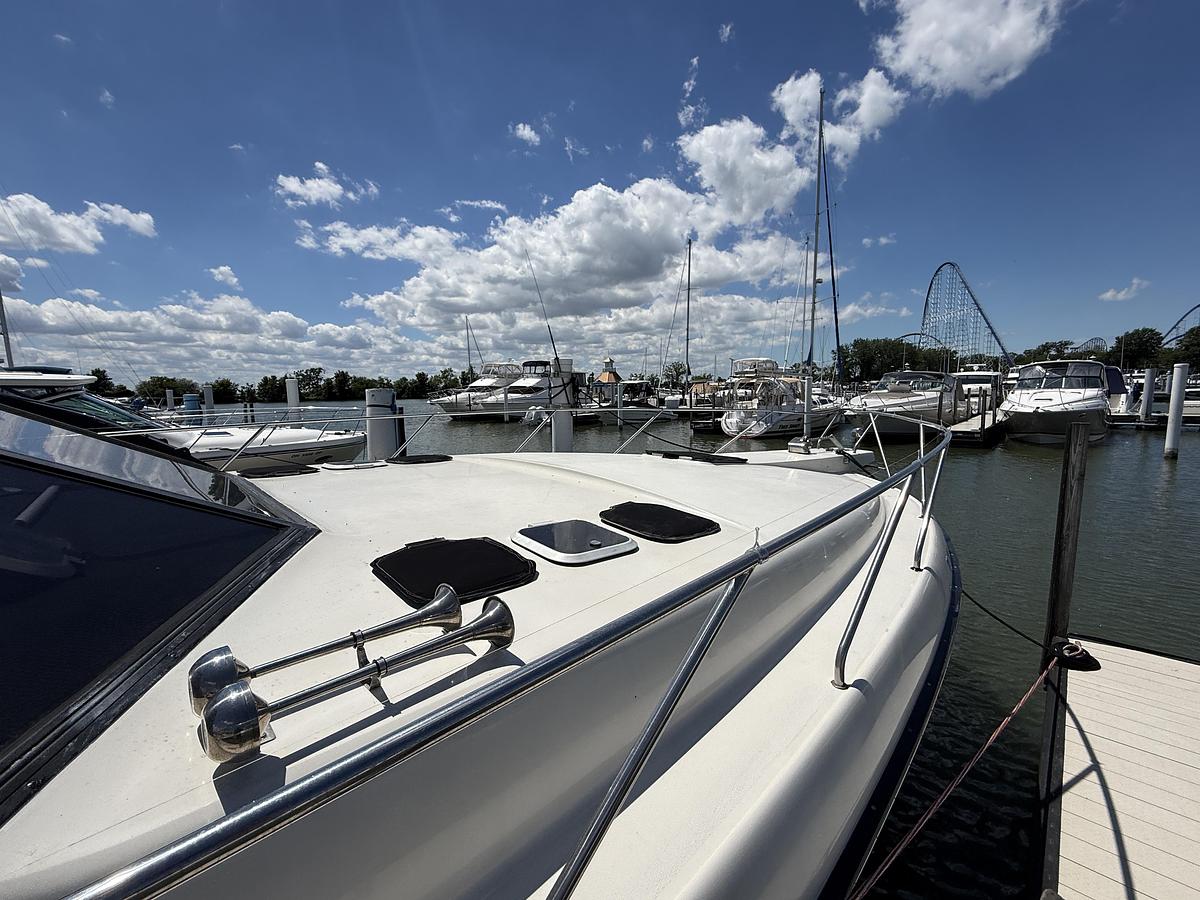 Used 1990 Silverton 34 Express
