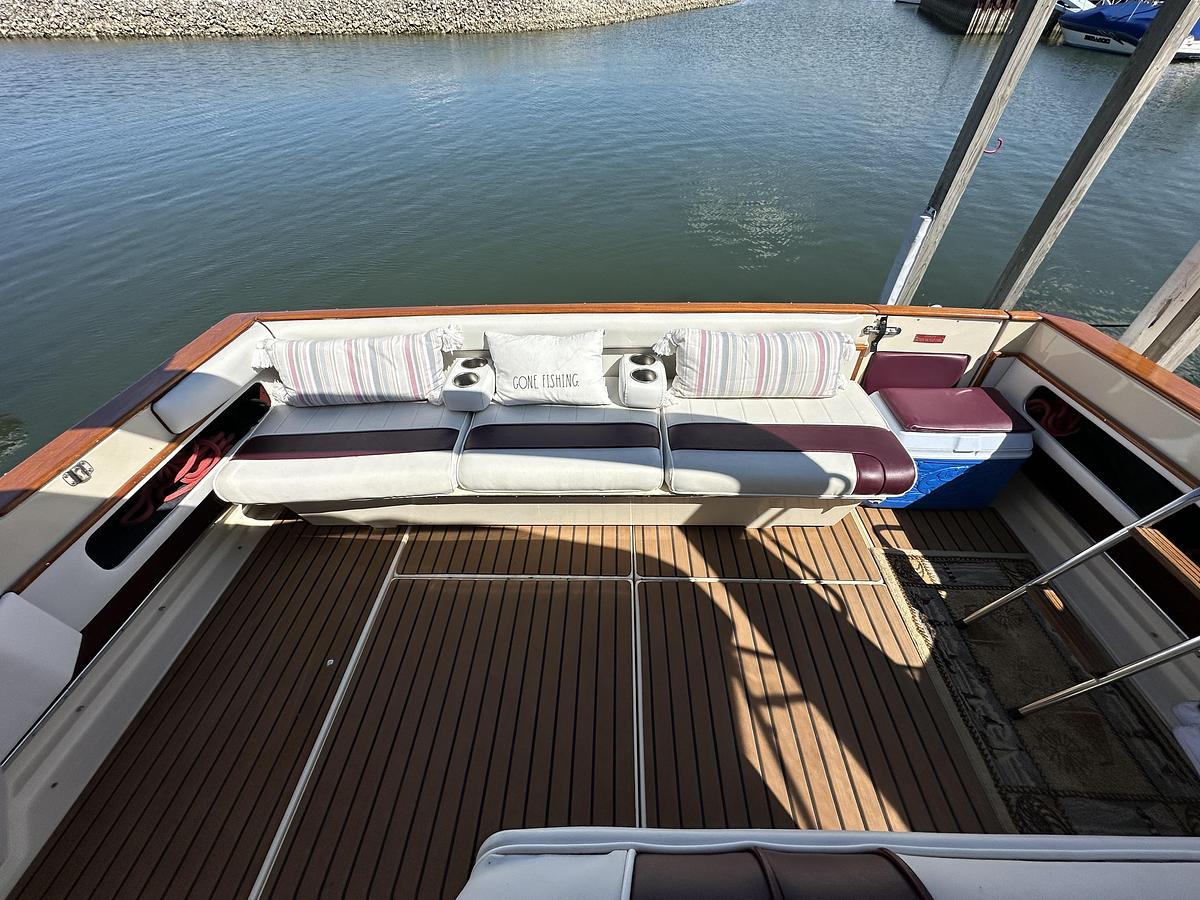 Used 1987  Sea Ray 340 Sundancer