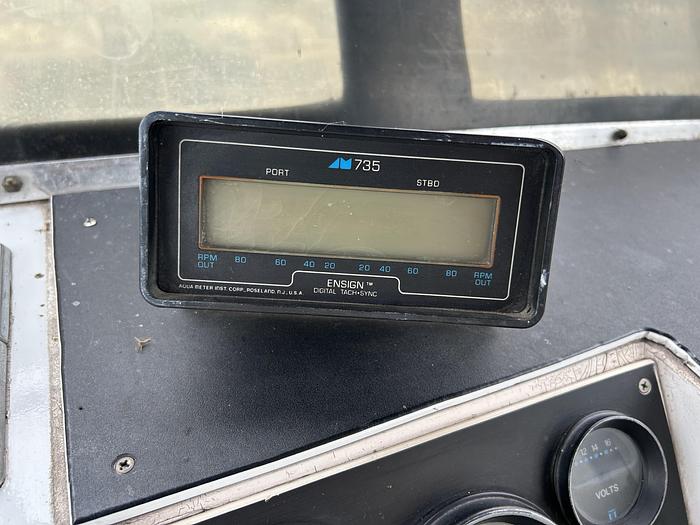 Used 1986 Marinette 39' Double Cabin