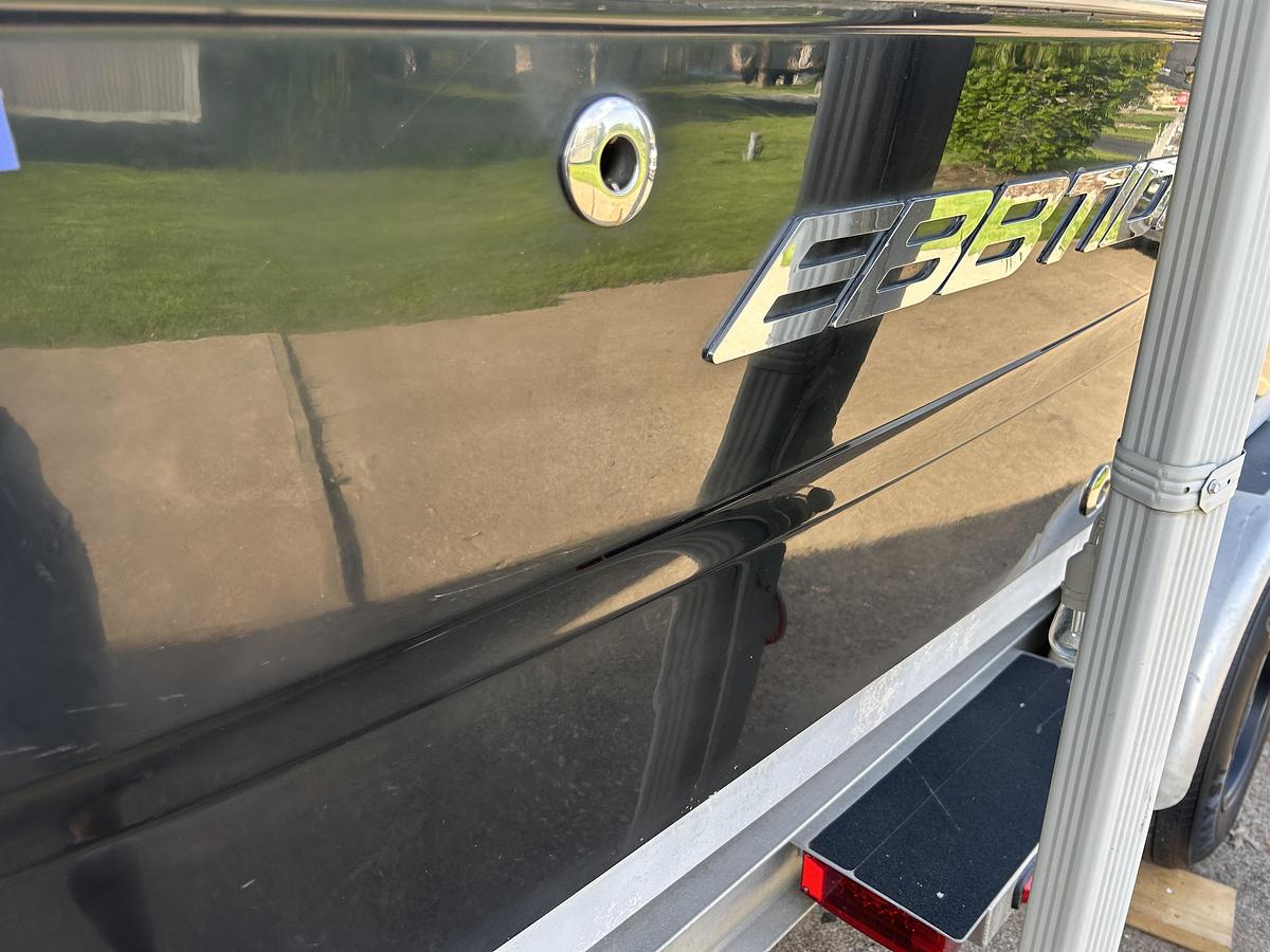 Used 2005 Ebbtide 2600