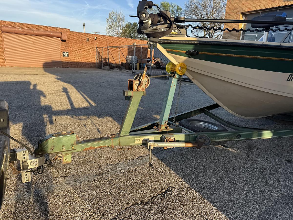 Used 2003 Crestliner 202 Tourament Side Console