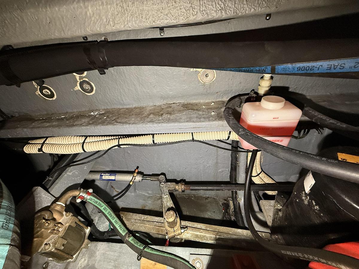 Used 2000 Sea Ray 310 Sundancer