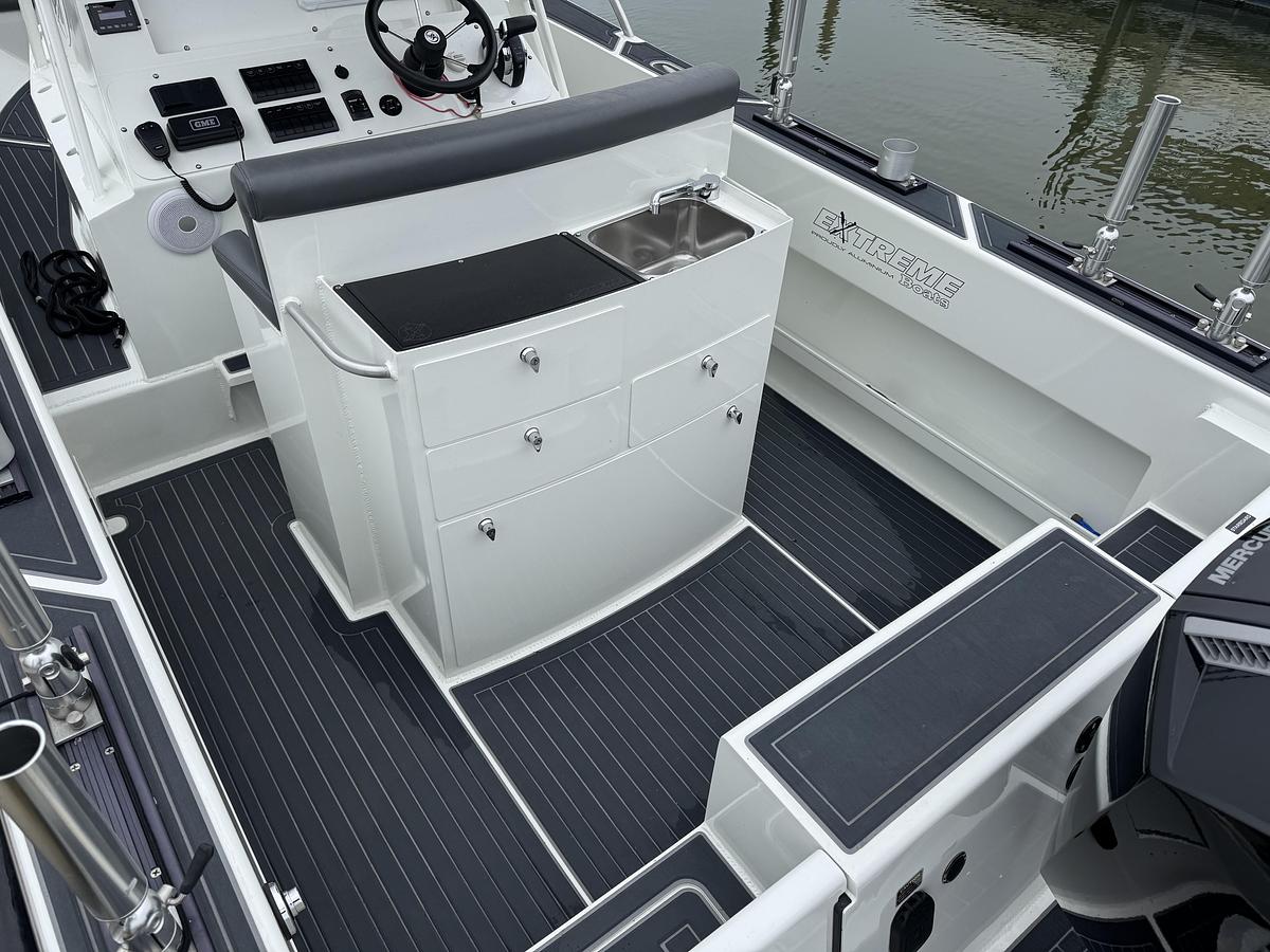 Used 2021 Extreme Boats 745 Center Console 24ft
