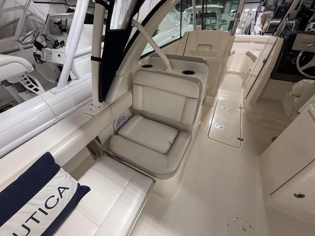 Used 2014 Pursuit 265 DC