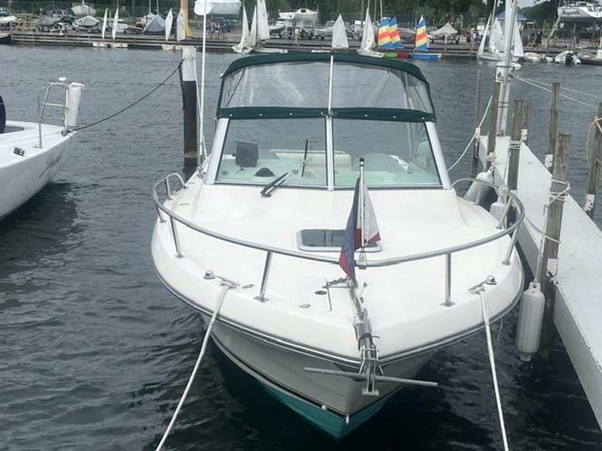 Used 1999 Pursuit 2460 Denali