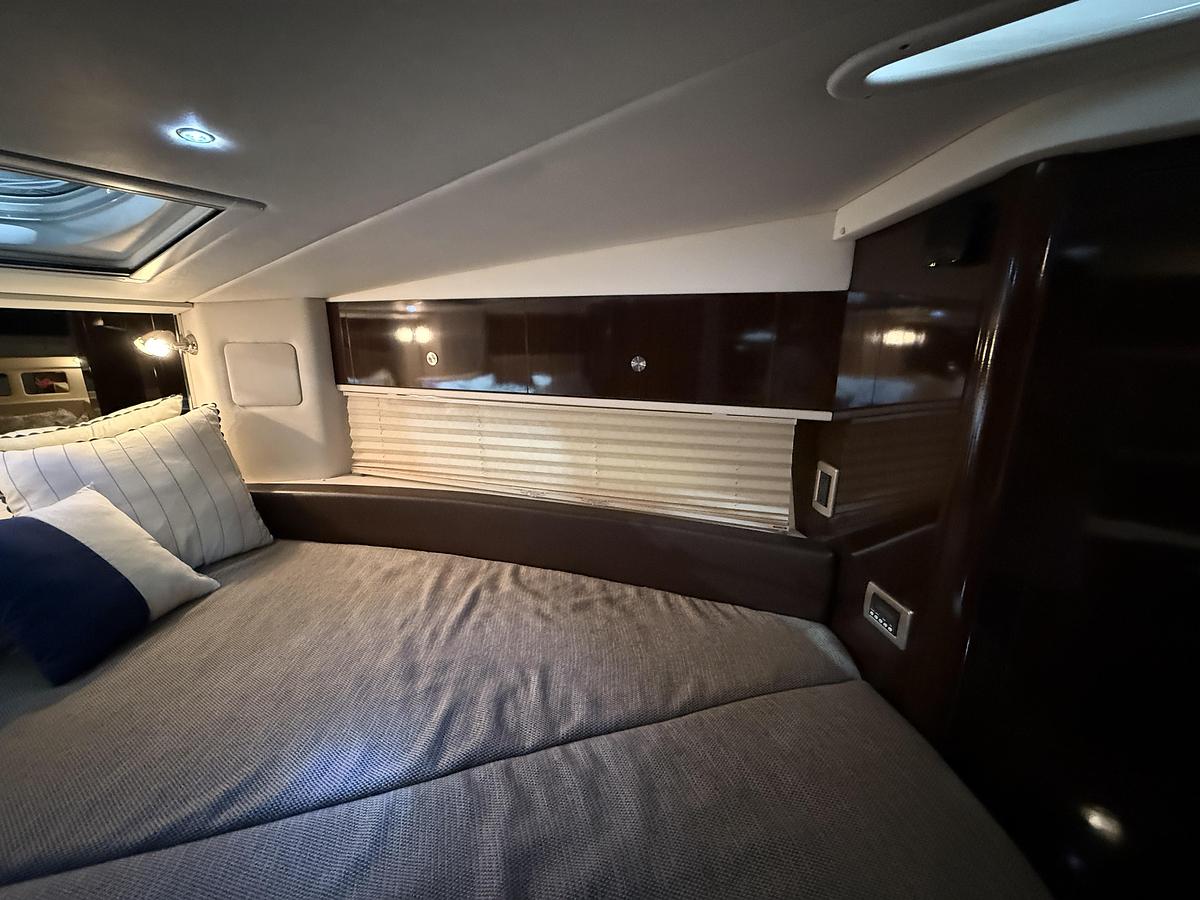 Used 2017 Sea Ray 330 Sundancer