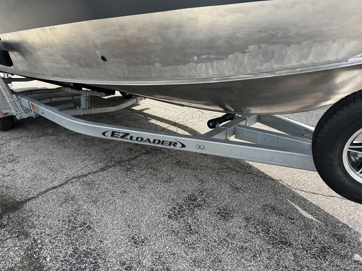 Used 2025 Hewescraft 240 Pacific Cruiser Hardtop