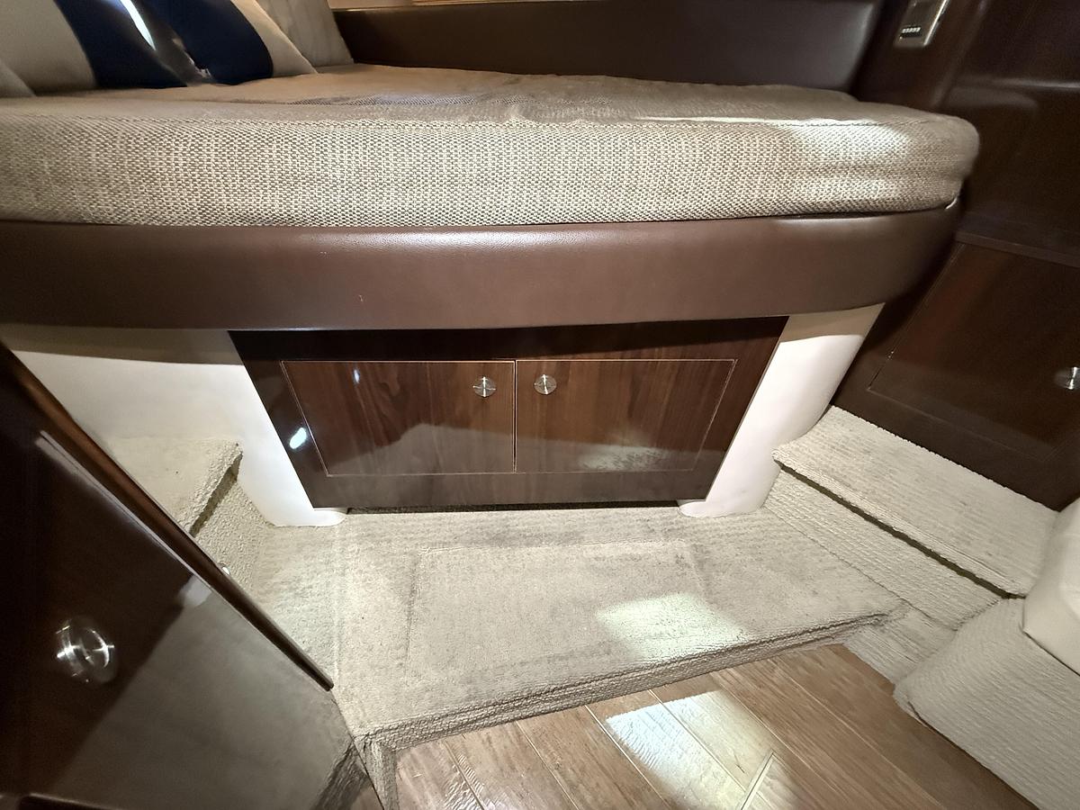 Used 2017 Sea Ray 330 Sundancer