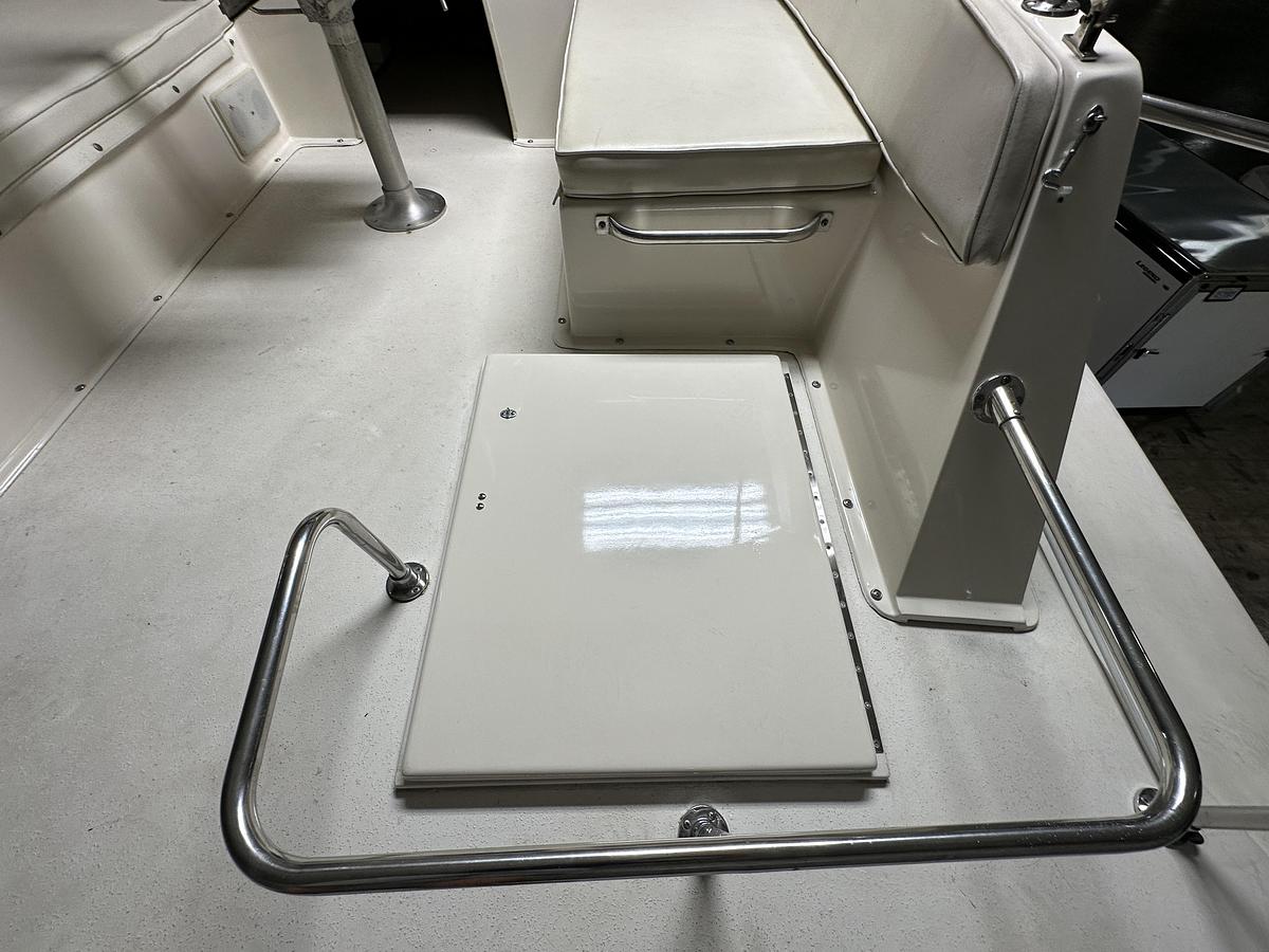 Used 1982 Egg Harbor 42 Aft Cabin Motor Yacht