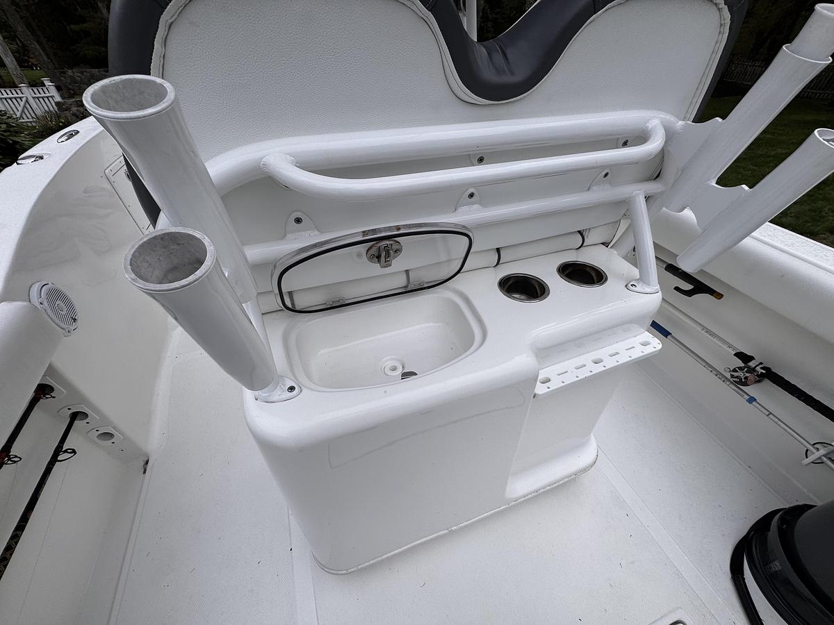 Used 2015 Tidewater 252 Center Console Adventure