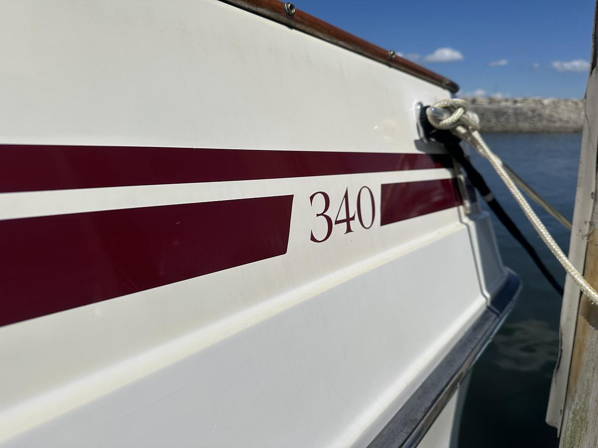 Used 1987  Sea Ray 340 Sundancer