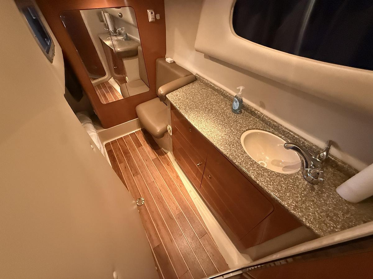 Used 2009 Chaparral 330 Signature