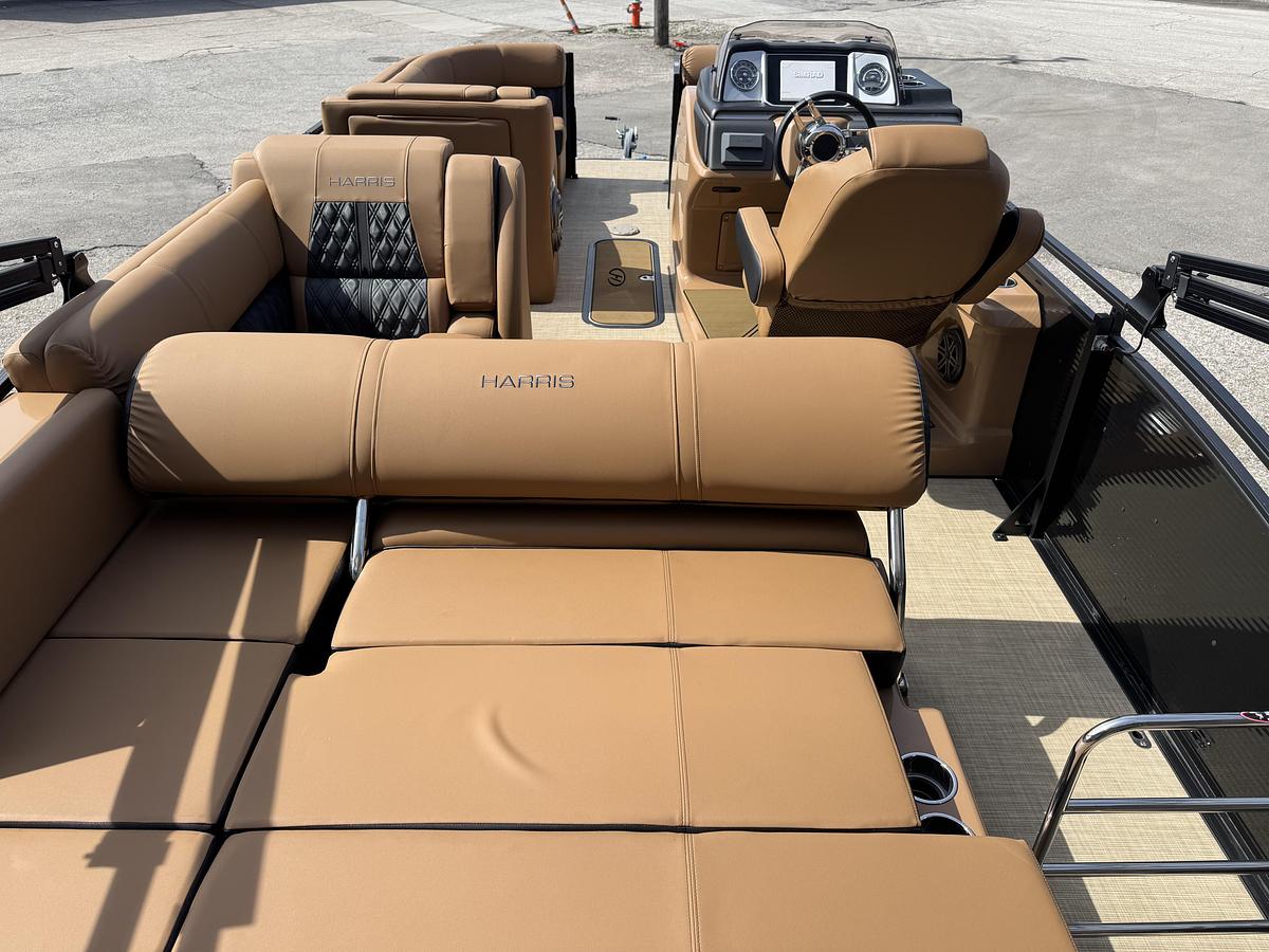 Used 2022 Harris  230 Solstice