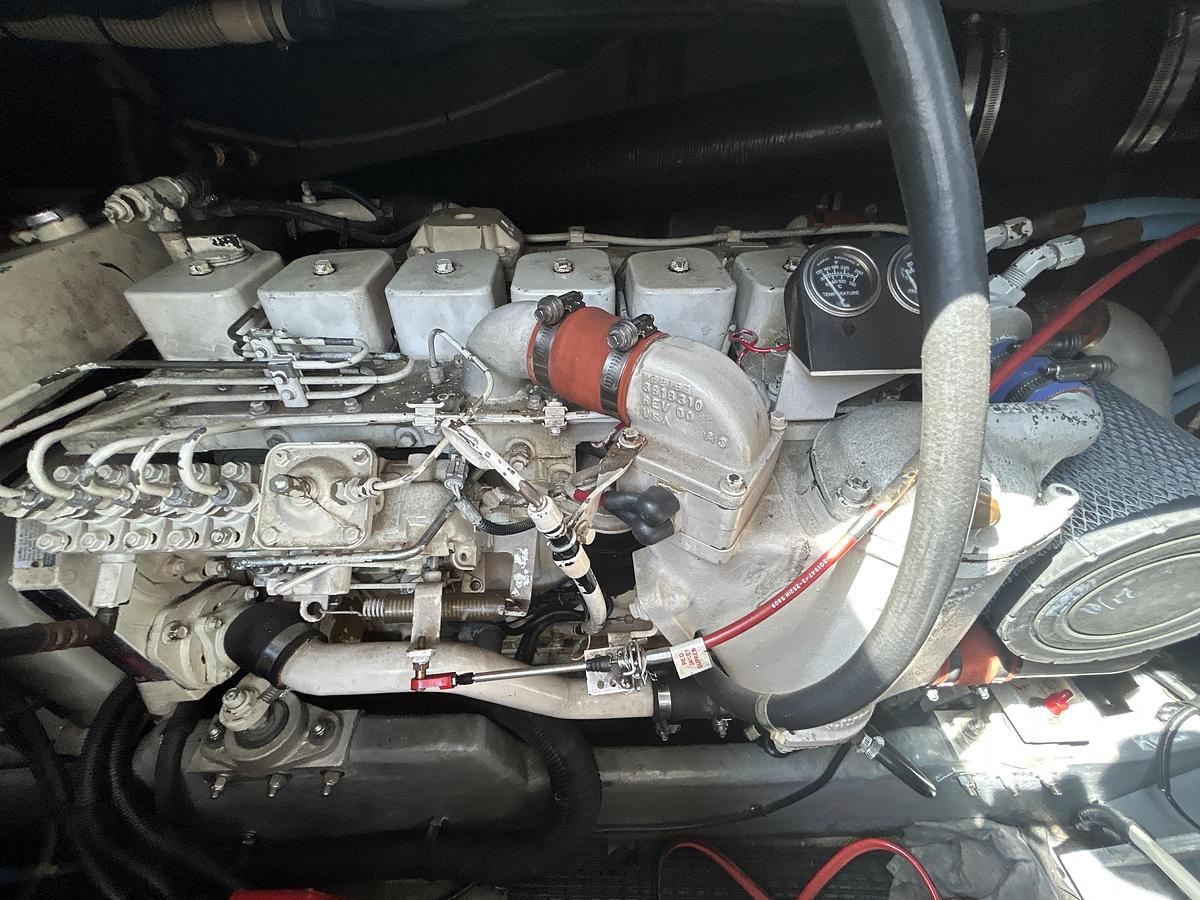 Used 1993 Sea Ray 440 Sundancer