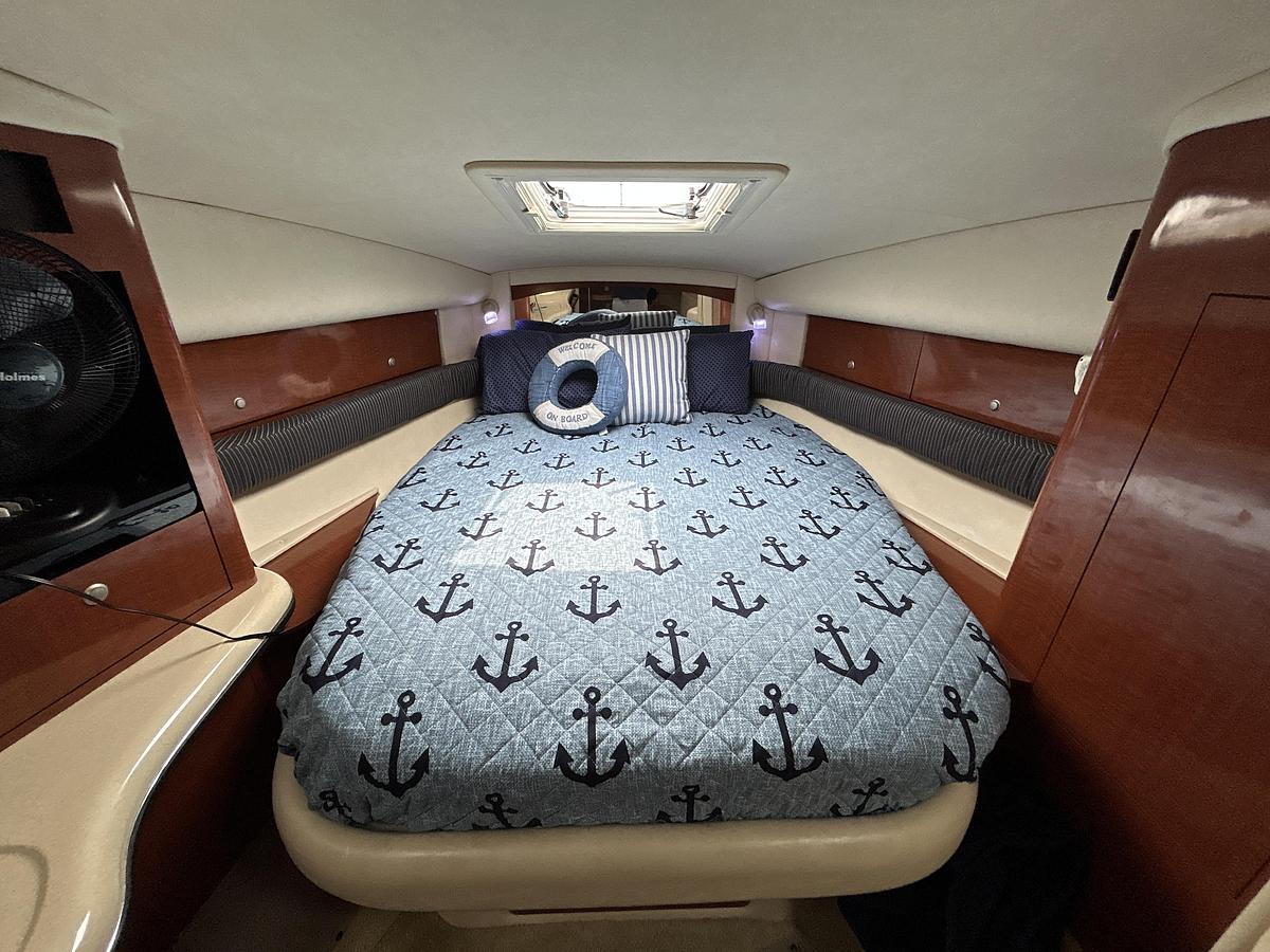 Used 2005 Sea Ray 320 Sundancer