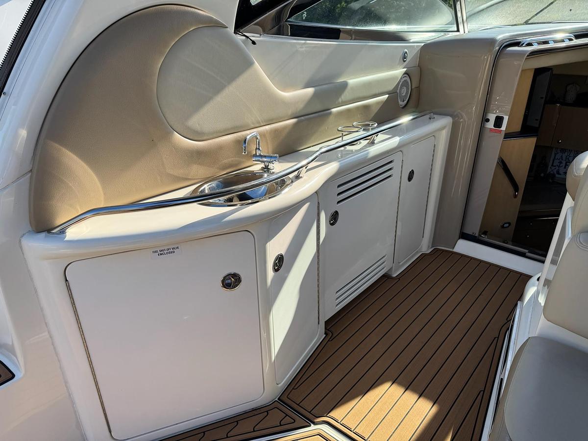 Used 2000 Sea Ray 380 Sundancer