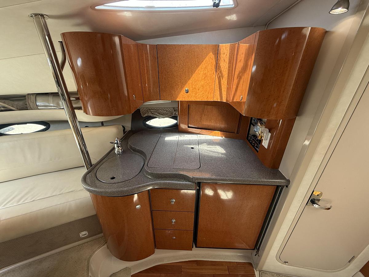 Used 2001 Doral 330 SE