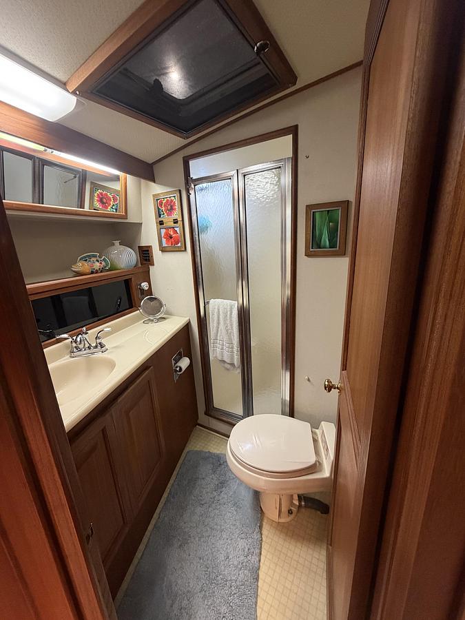 Used 1986 Viking 48 Motor Yacht