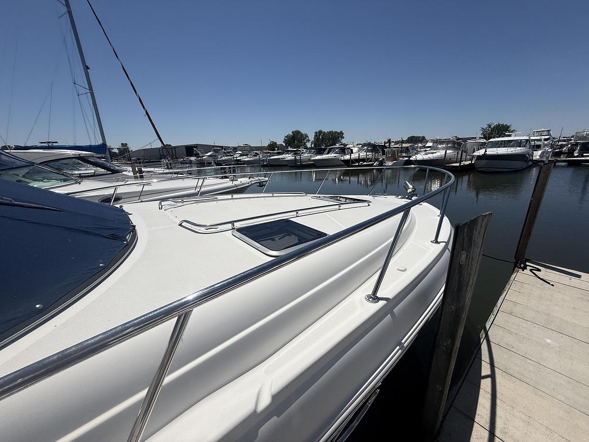 Used 2009 Chaparral 330 Signature
