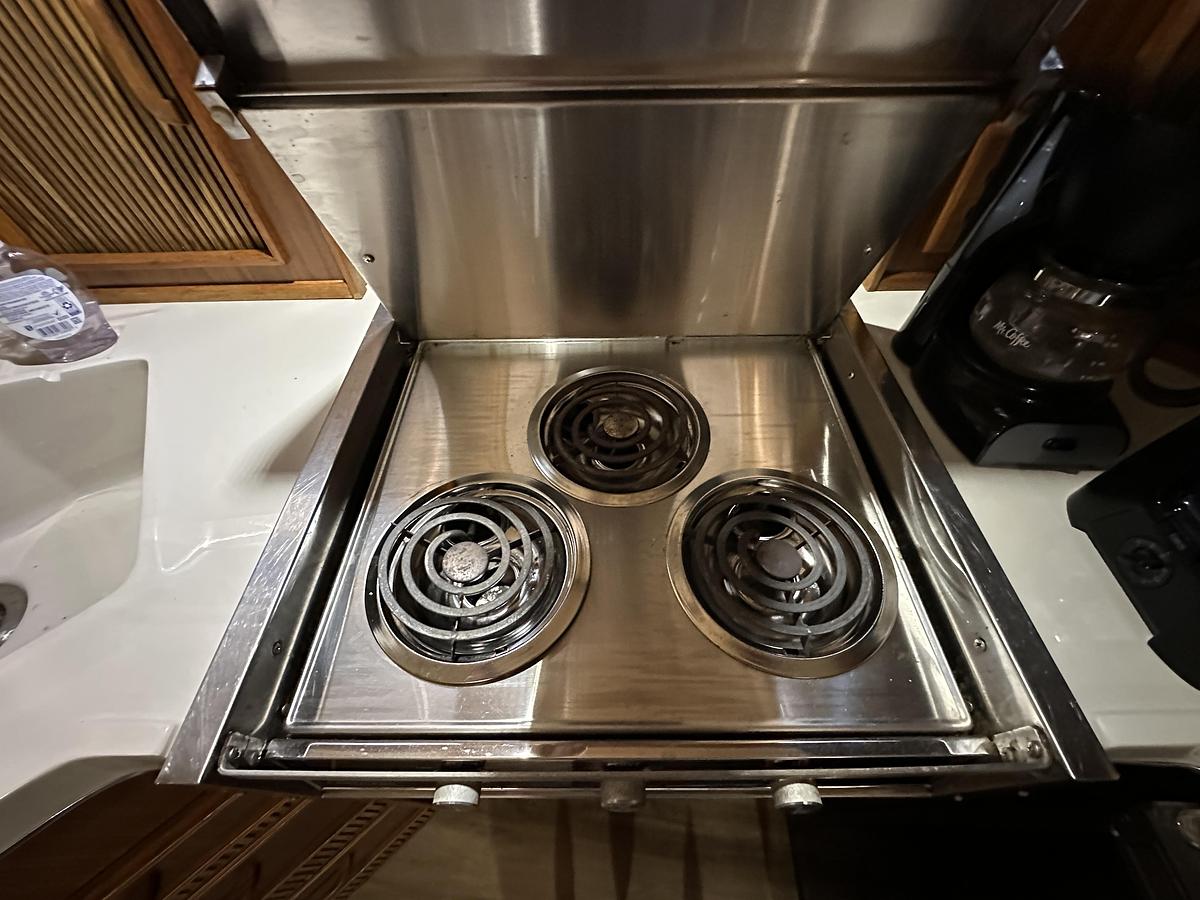 Used 1987  Sea Ray 340 Sundancer