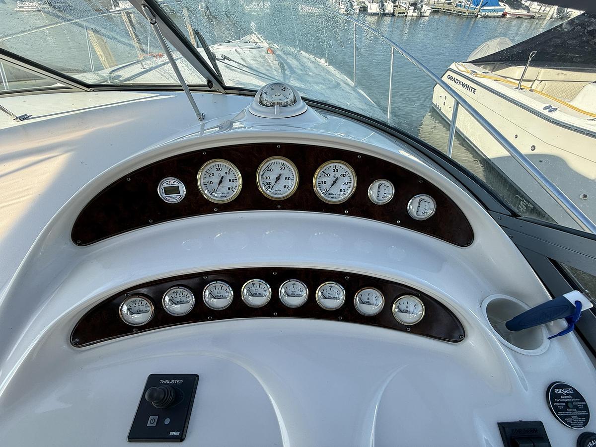 Used 2000 Monterey 322 Cruiser