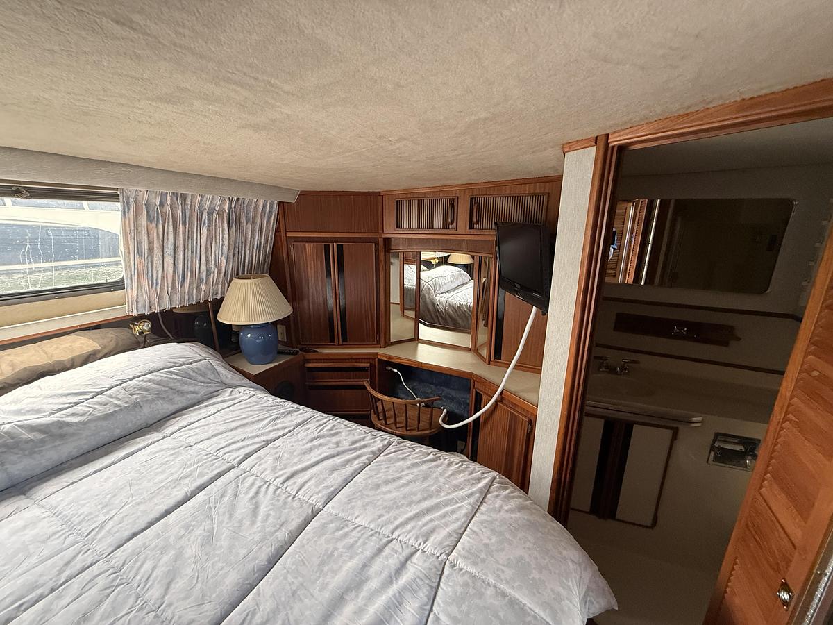 Used 1986 Sea Ray 410 Sundancer