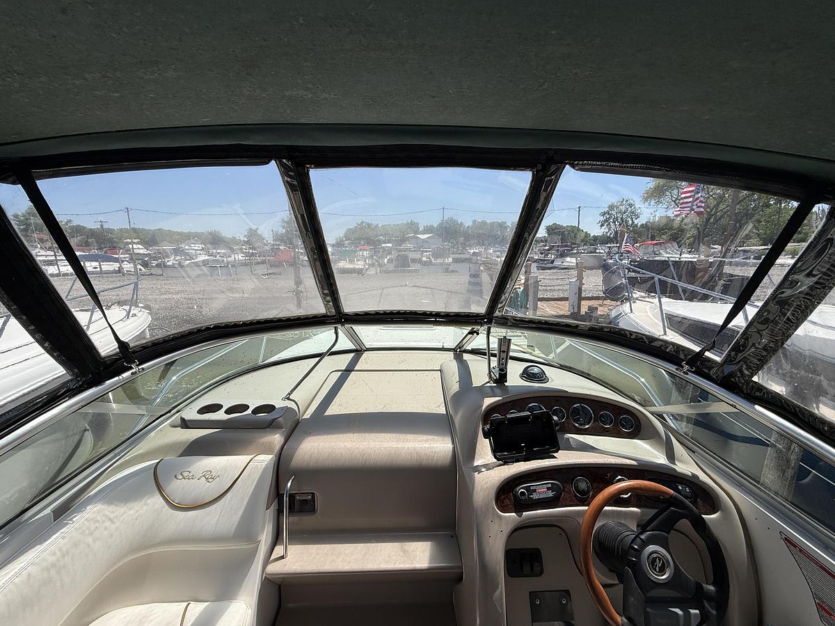 Used Sea Ray 260 Sundancer