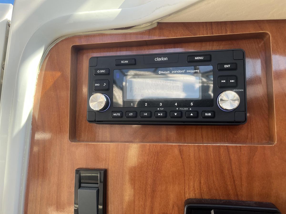 Used 2007 Cruisers Yachts 280 CXI