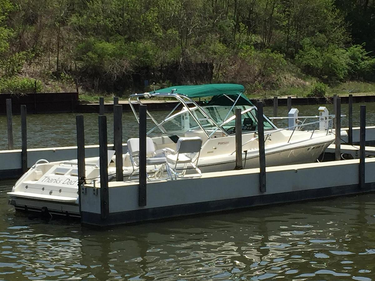 Used 1998 Pursuit 2860 Denali