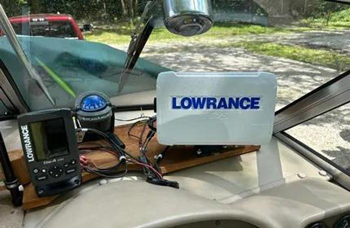 Used 1997 Lund 2150 Baron Magnum