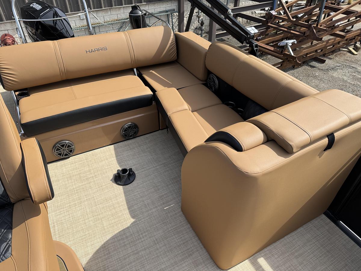 Used 2022 Harris  230 Solstice