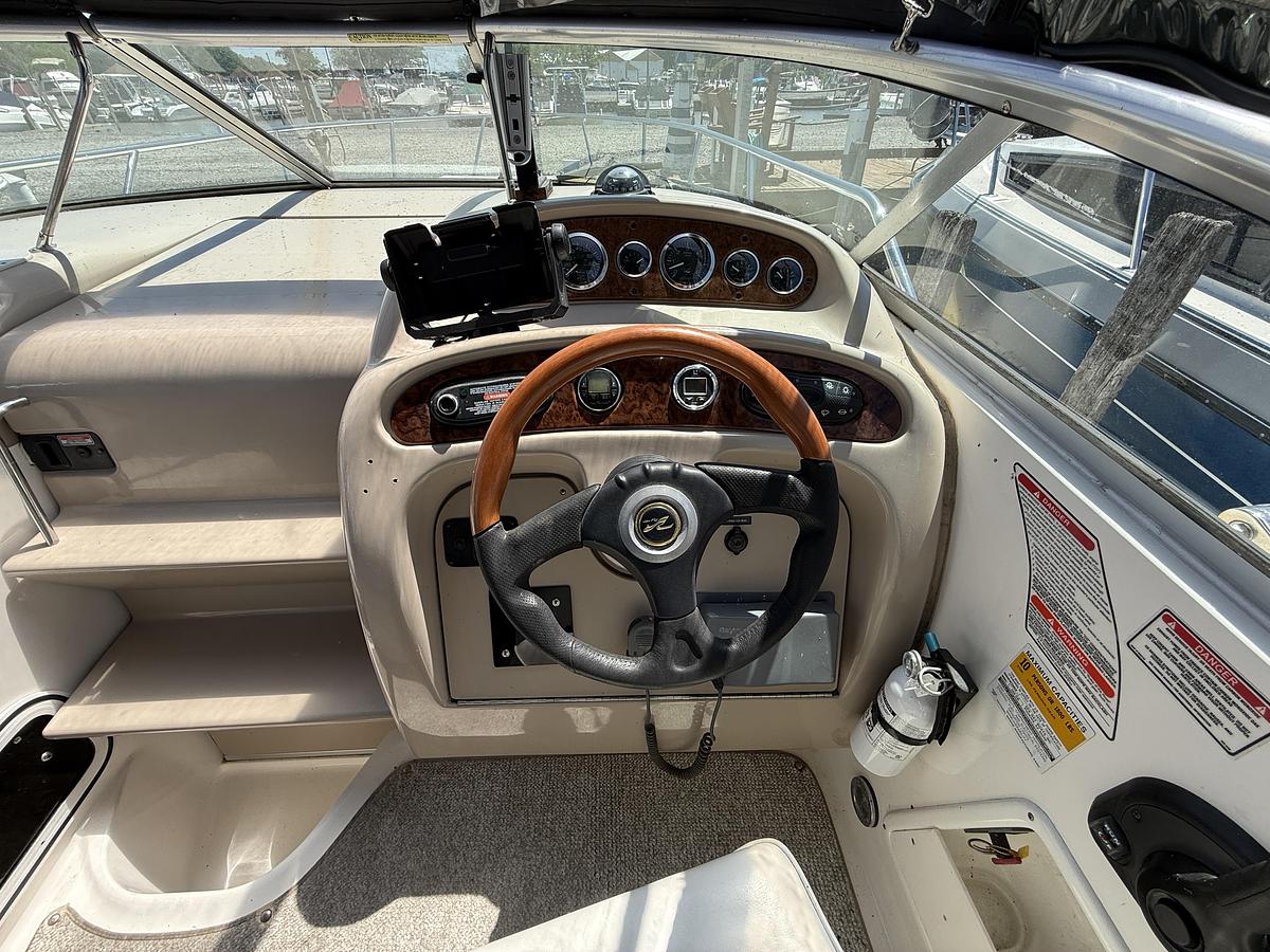 Used Sea Ray 260 Sundancer