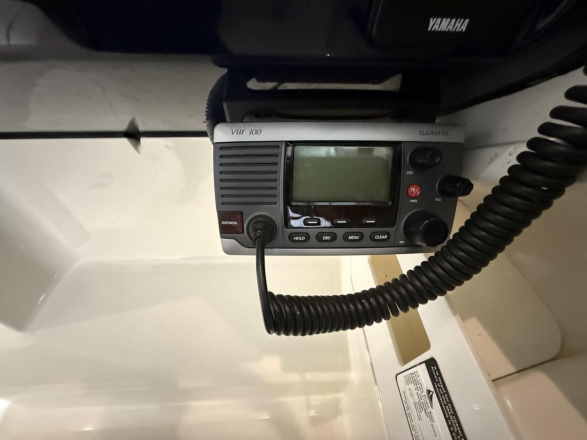 Used 2014 Pursuit 265 DC