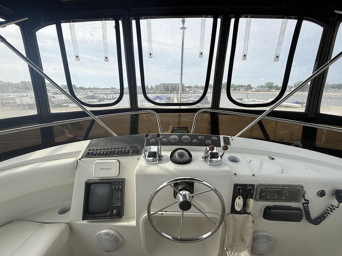 Used 1992 Silverton  41 Aft Cabin Motor Yacht