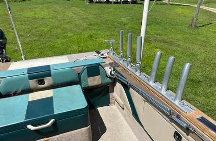 Used 1997 Lund 2150 Baron Magnum