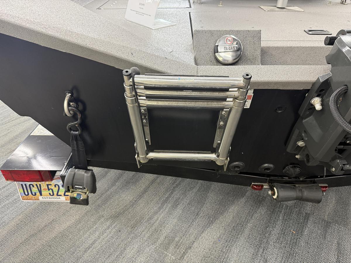 Used 2020 Alumacraft 20 Bay