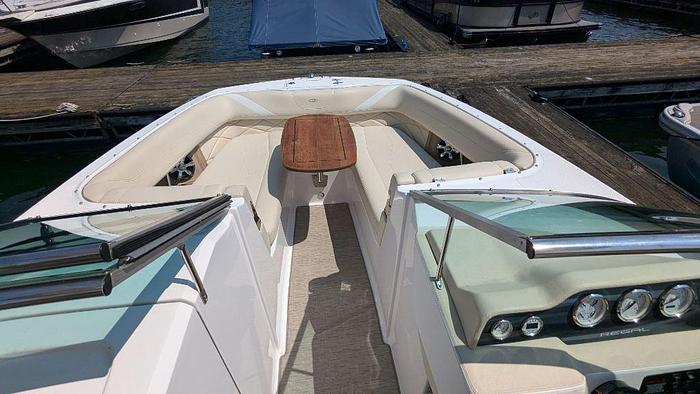 Used Regal 26 FasDeck