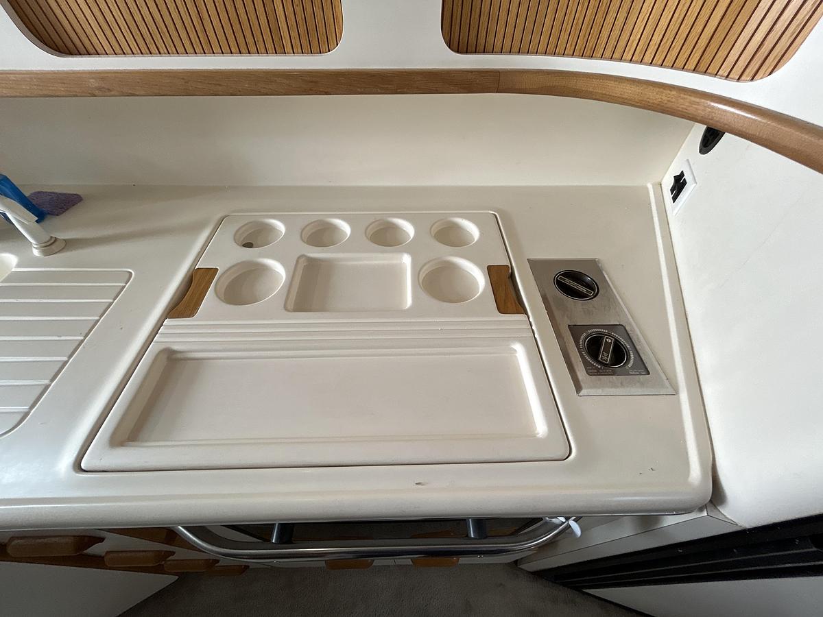 Used 1993 Sea Ray 440 Sundancer