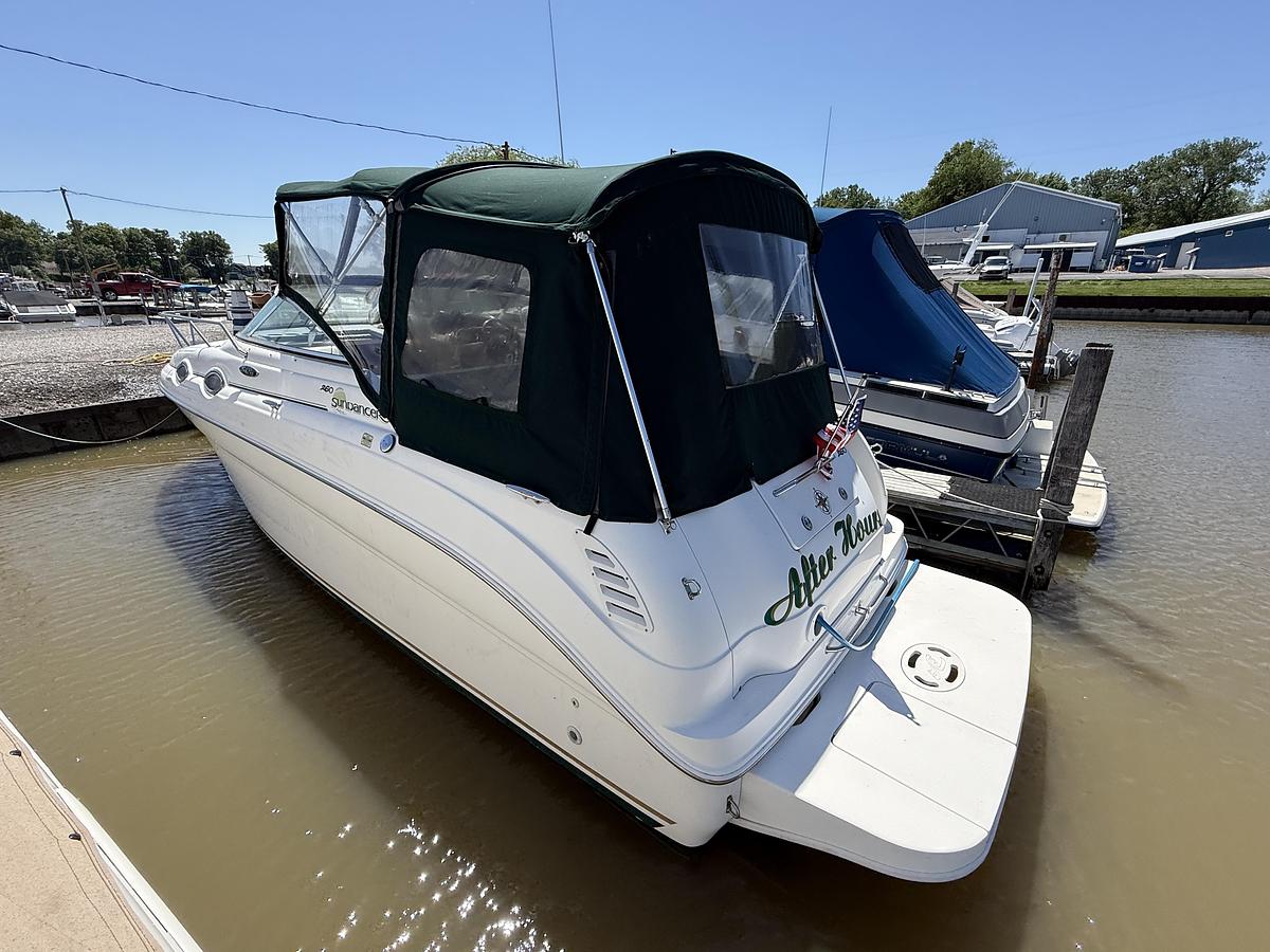 Used Sea Ray 260 Sundancer
