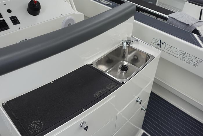 2024 Extreme Boats 745 Center Console 24ft