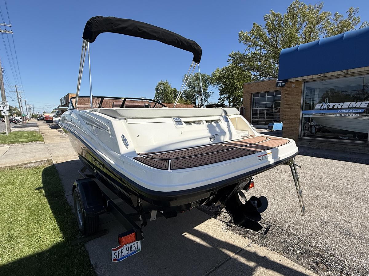 Used 2016 Bayliner VR5