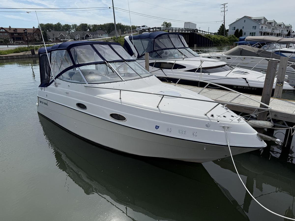 Used 1998 Four Winns 258 Vista